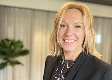 Katarina Edholm Lindgren, Financial Reporting Specialist/Partner
